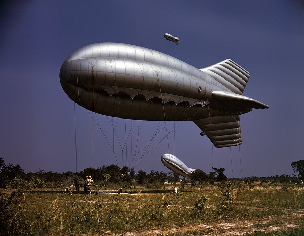  Balão de barragem dos fuzileiros navais dos Estados Unidos, Parris Island, maio de 1942. 